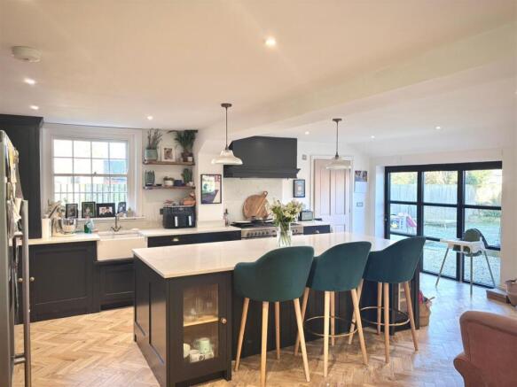 03_kitchen_01.jpg