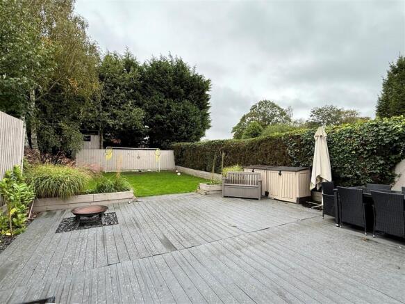 72 Elloughton Rear Gdn.jpg