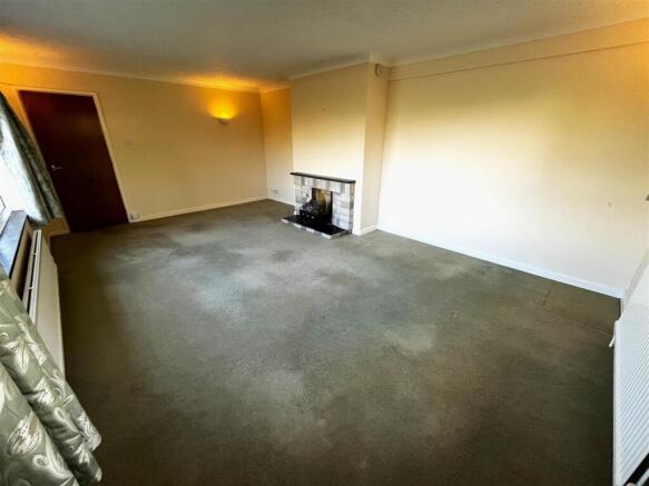 Sitting room.JPG