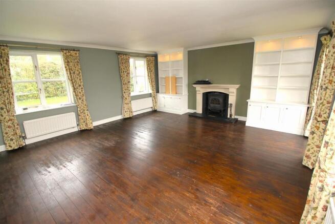 Sitting room.JPG