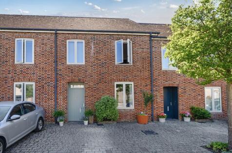 Otway Road, Chichester, PO19
