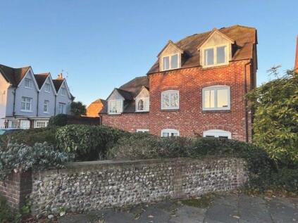 Henty Gardens, The Maltings Henty Gardens, PO19