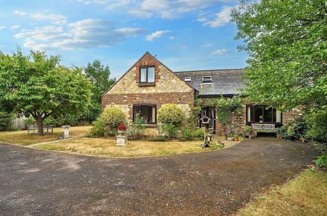 First Avenue, Batchmere, PO20