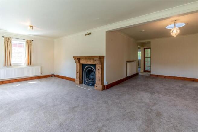 Sitting Rm/Dining Rm