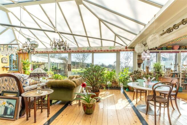 Garden/Family/Dining