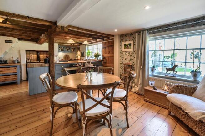 Kitchen/Breakfast Rm