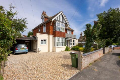 Hillcrest Road, Hythe, CT21