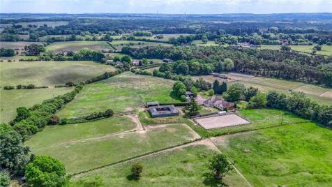 Heath Road, Great Brickhill, Buckinghamshire, MK17