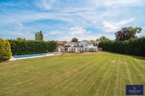 Cross End, Wavendon, Milton Keynes, Buckinghamshire, MK17