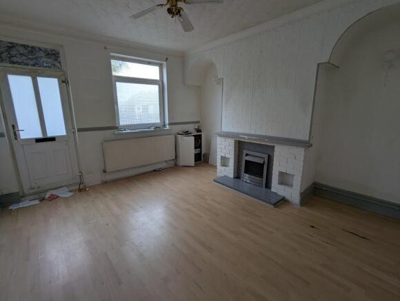 PXL_20251027_1254...