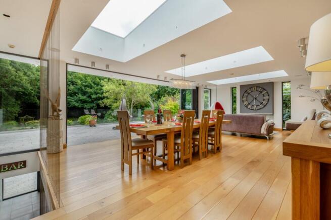 Dining/Sitting Room