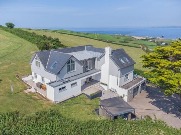 Pitchingstone House