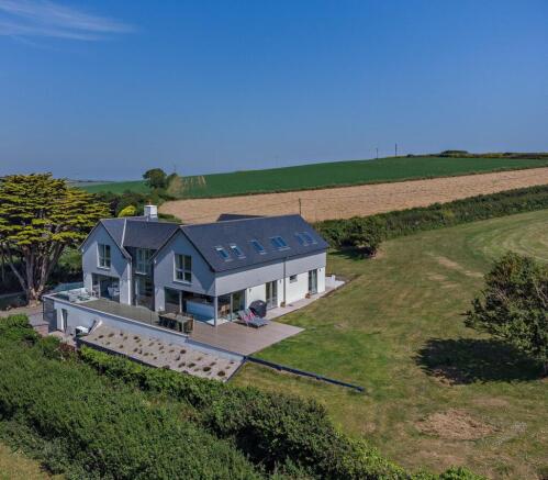 Pitchingstone House