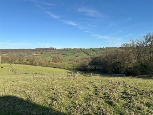 Land at Pound 4.jpeg