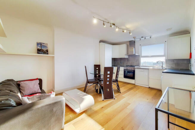 Kitchen-Reception...