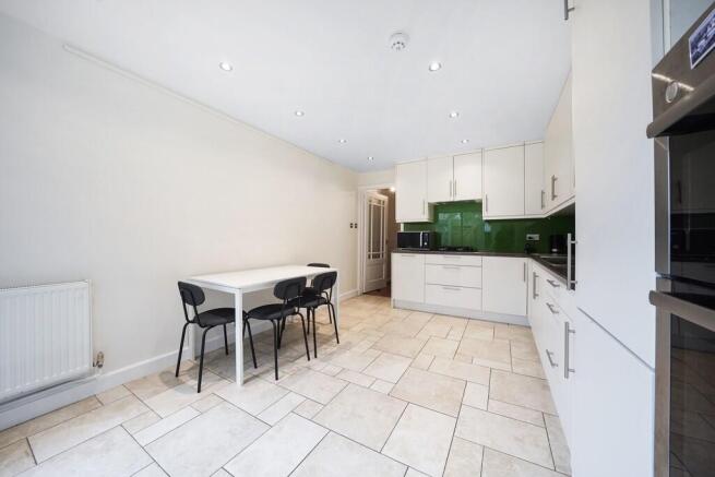 Modern Kitchen 