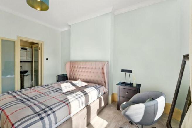 Master Bedroom wi...