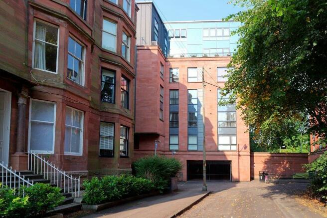 3 bedroom apartment for rent in Hayburn Lane Hyndland Glasgow G12