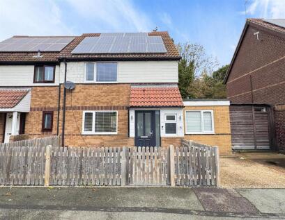 Cornish Close, Eastbourne, BN23 8HE
