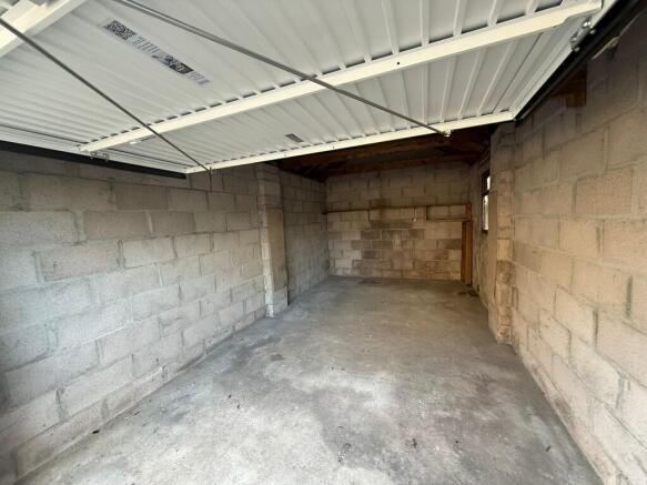 IMG-20251110-WA00...