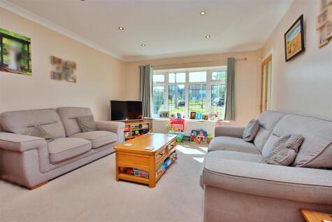 Milton Drive, Borehamwood