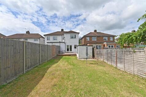 Cardinal Avenue, Borehamwood