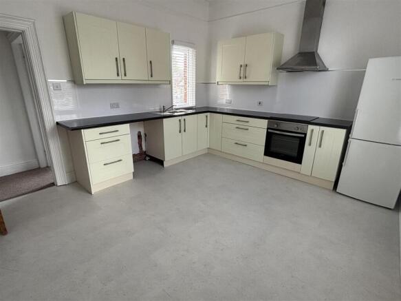 Dining kitchen