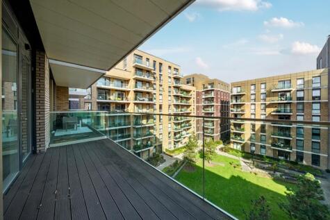 Queenshurst Square, Kingston Upon Thames, Surrey, KT2