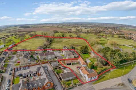 House + Land + Stables + Holiday Lets - Main Street, Seamer