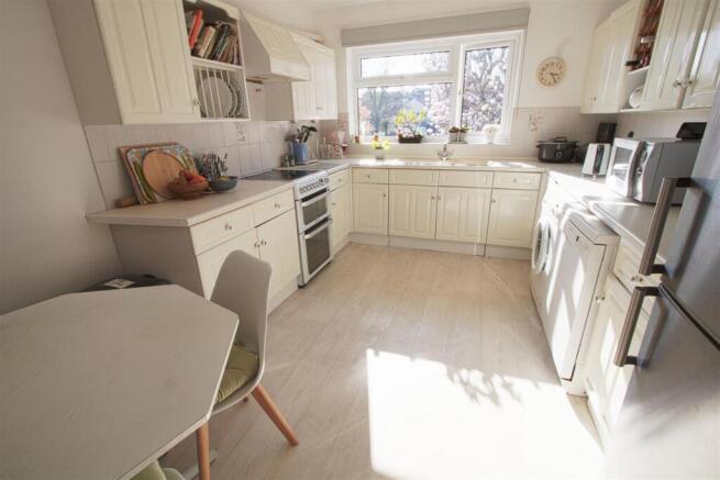 KITCHEN.jpg
