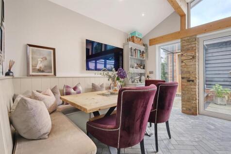 Hunters Chase, Hutton, Brentwood