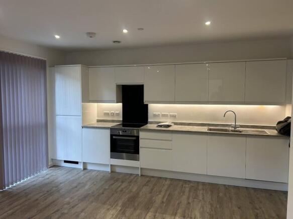 kitchen area 4 Aston House.JPG