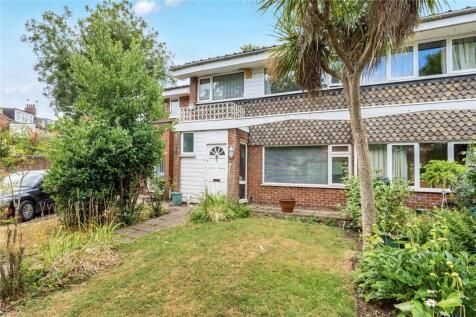 St. Regis Close, London, N10