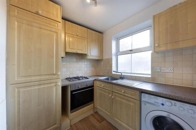 flat 32 coleman court 1567 kit.jpg