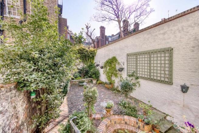 Barton Street - Garden