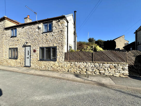2 Bedroom Semi Detached for Sale