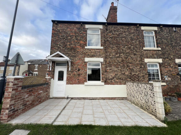 2 Bedroom End Terrace for Rent