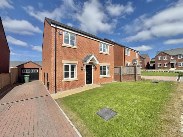 4 Bedroom Detached for Rent