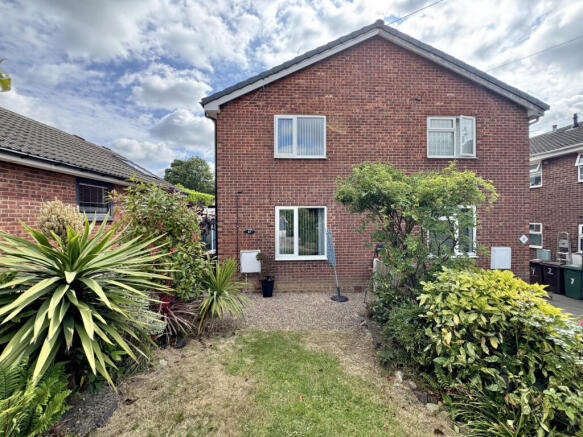 1 Bedroom House for Sale