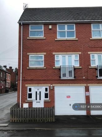 2/3 Bedroom End Townhouse