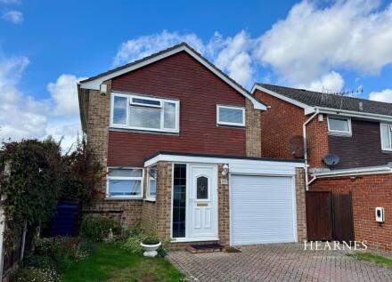 Lynwood Drive, Wimborne, Dorset, BH21 1UQ