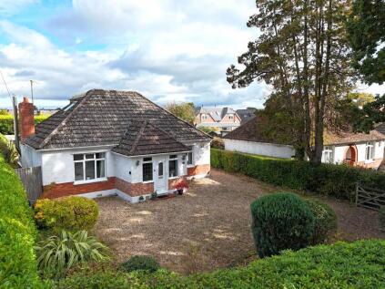 Hayes Lane, Colehill, Dorset, BH21 2JE