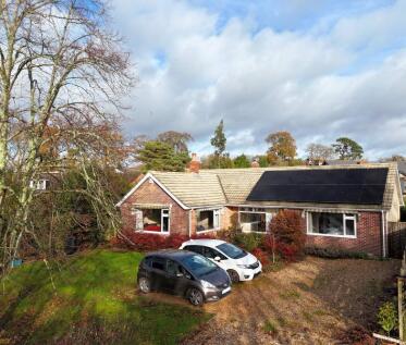 Bells Drive, Giddylake, Wimborne, BH21 2QU