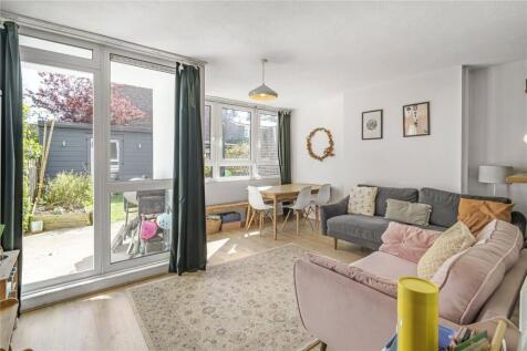 Tooting Bec Road, London, SW17