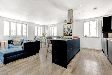 Hildreth Street Mews, London, SW12