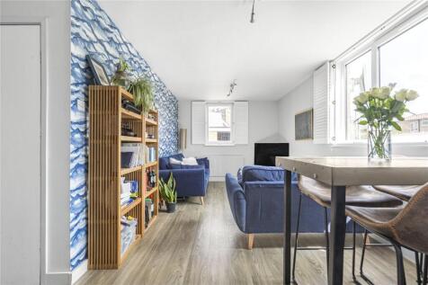 Hanson Close, London, SW12