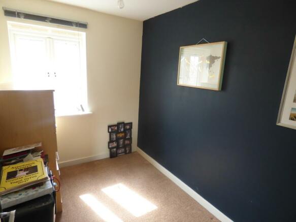 3 Bedroom Semi-Detached House For Rent In Crymlyn Parc, Skewen, Neath .  Sa10 6Ef, Sa10