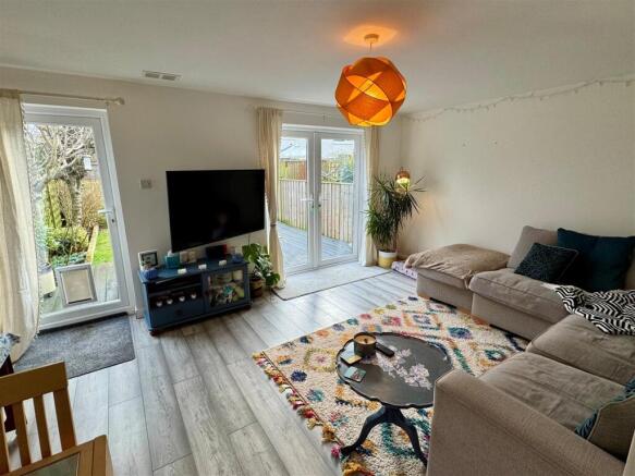 14 Bramble Close Lounge