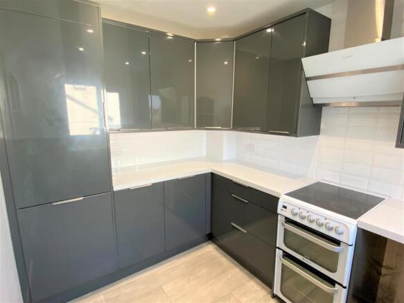 5 Tremear Green Kitchen