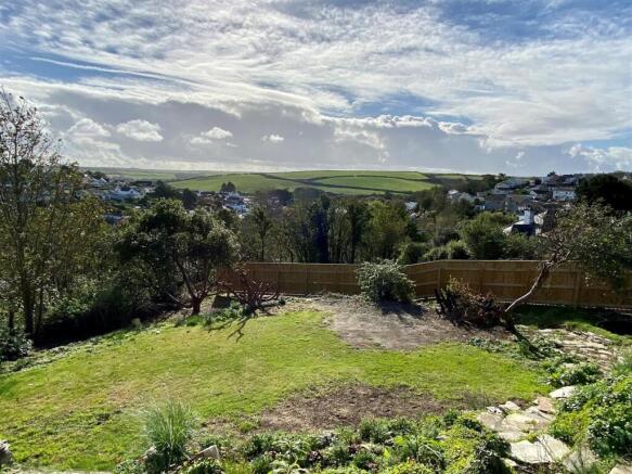 14 Headleigh Road View